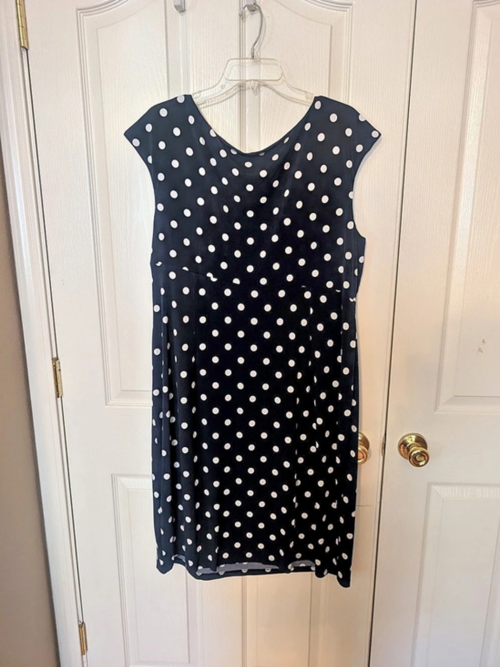 Connected Apparel Navy Blue and White Polka Dot Ruched Sheath Dress & White